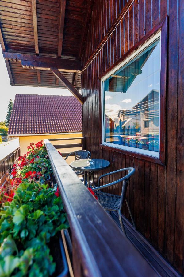 Villa The Bear House 2 Buşteni Exterior foto
